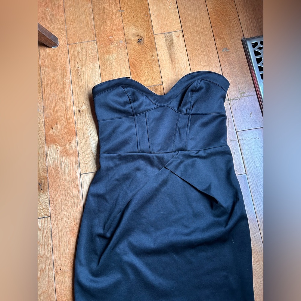 Elegant Black Strapless Mini Dress